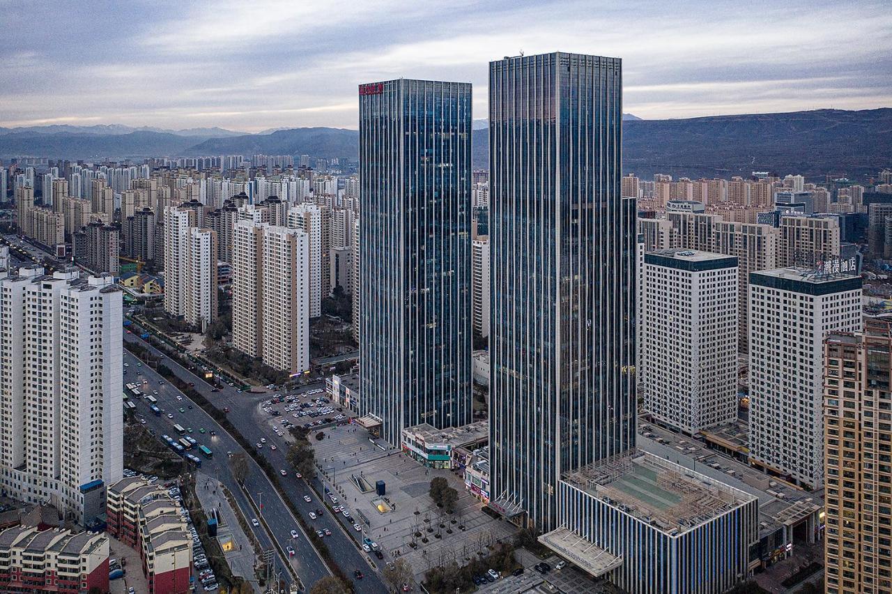 ホテル Wanda Vista 西寧市 エクステリア 写真