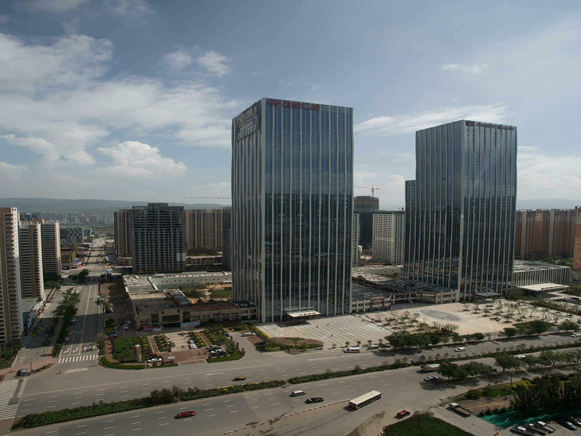 ホテル Wanda Vista 西寧市 エクステリア 写真